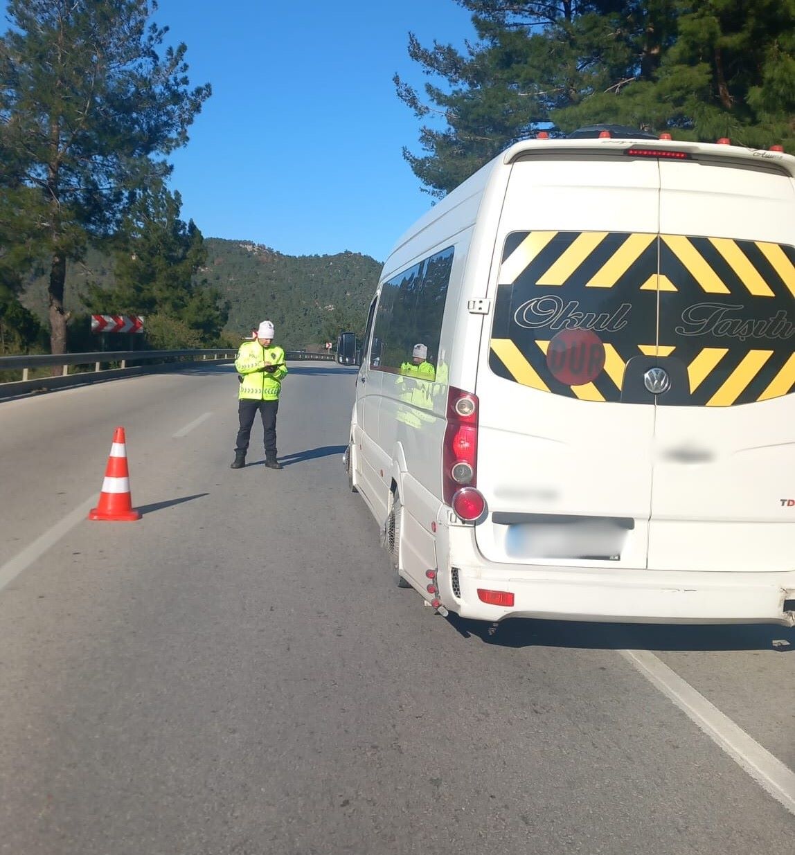 Antalya'da 1 Haftada 16 Bin 698 Araca Ceza Kesildi