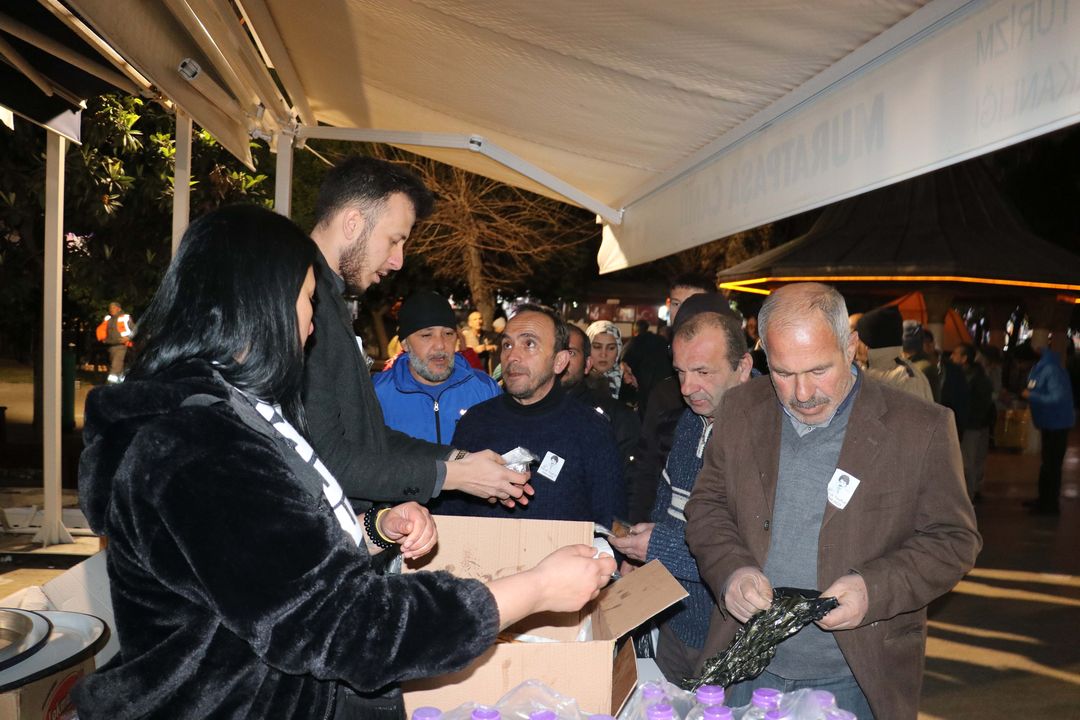 Antalya'da Hayranları Ferdi Tayfur İçin Mevlit Okuttu 4