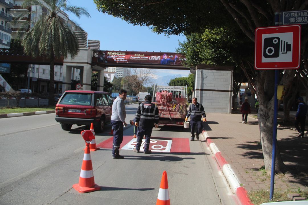 Antalya'da 'Sağ Şerit' Uygulaması Trafiği Rahatlatıyor 2