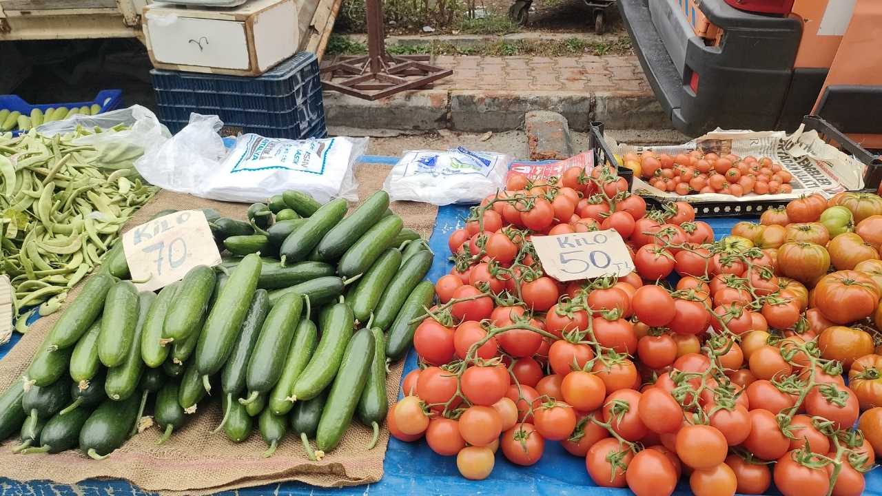 Antalya'da Semt Pazarlarındaki Fiyatlara Soğuk Etki  4