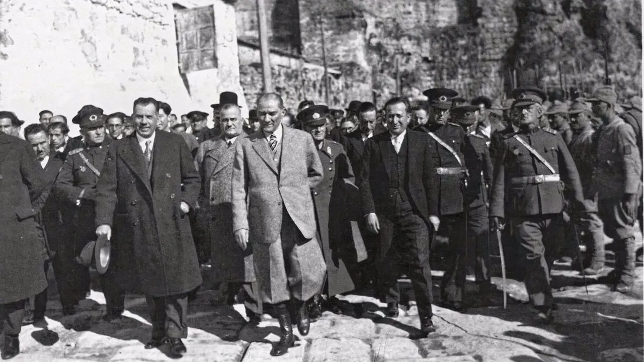 Atatürk'ün Alanya'ya Gelişinin 90. Yıl Dönümü 2