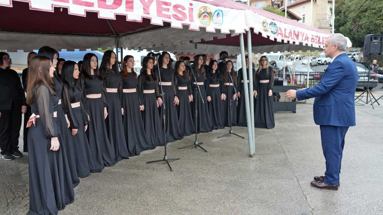 Atatürk’ün Alanya’ya Gelişinin 90. Yıl Dönümü Kutlandı 4