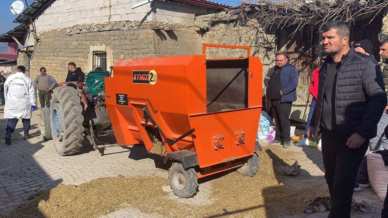 Burdur'da Yem Karma Makinesine Düşen Kişi Kurtarılamadı 3