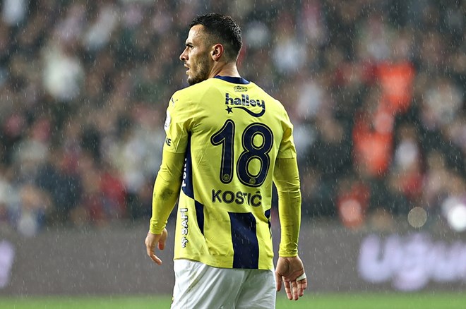 Fenerbahçe UEFA Kadrosuna 3 Futbolcusunu Ekledi