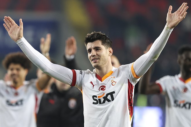 Galatasray Yeni Transferlerini UEFA Kadrosuna Ekledi