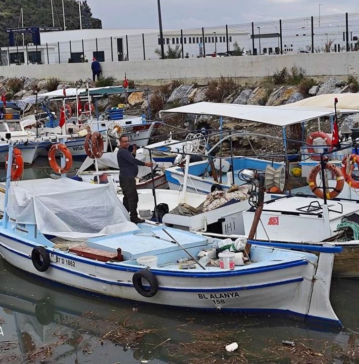 Gazipaşa'da Balıkçılara Balon Balığıyla Mücadele Eğitimi 3