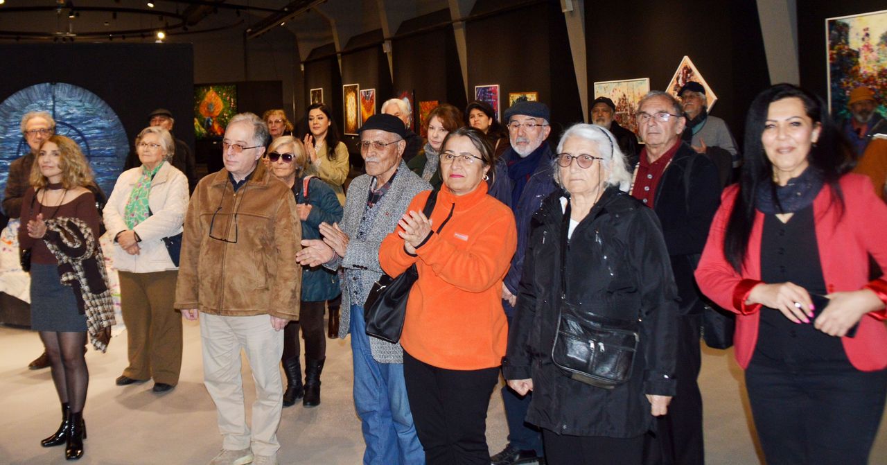 Halime İspir Bozkurt'un İçsel Dalgalar Sergisi Açıldı 3