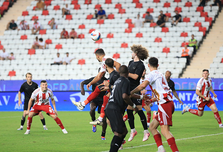 Hatayspor Antalyaspor Maçı Ne Zaman Saat Kaçta Hangi Kanalda? Muhtemel 11'ler