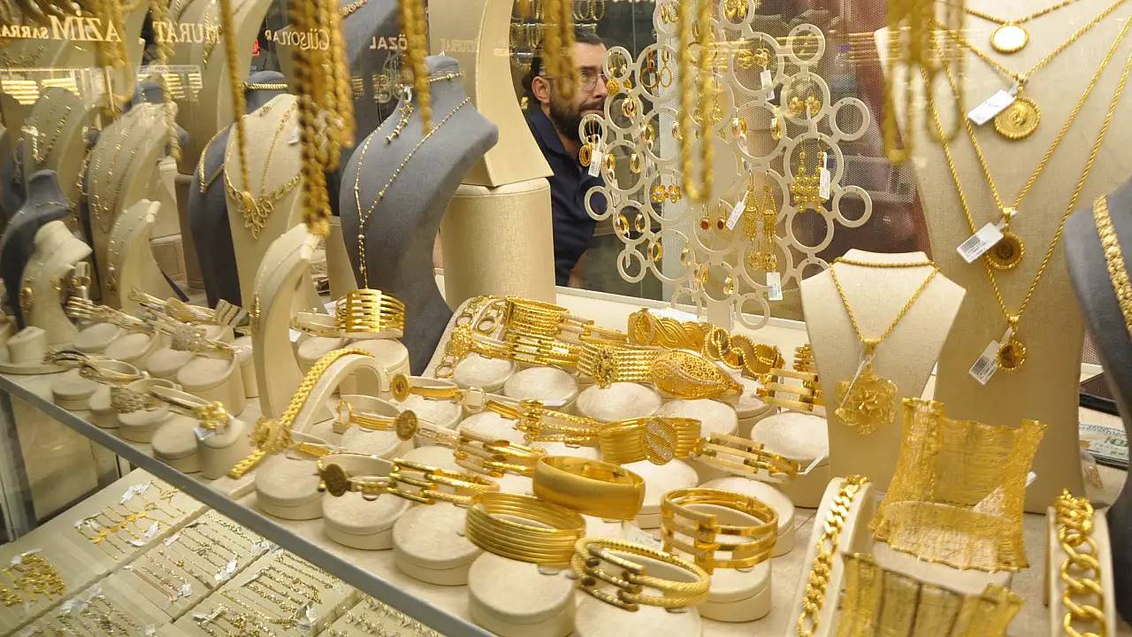 Altın Fiyatları Rekor Seviyede Seyrediyor!