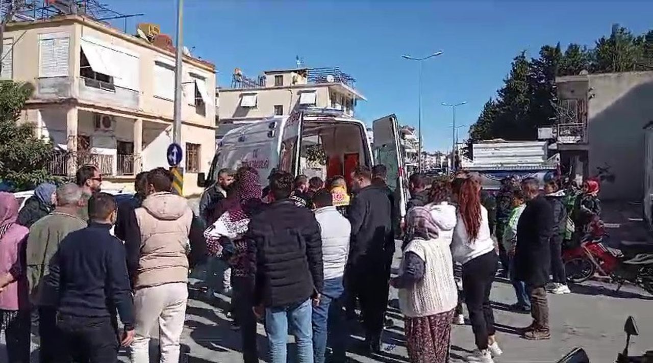 Manavgat'ta Kavşak Kazası! Yaralanan Motosiklet Sürücüsünün Durumu Ağır 4