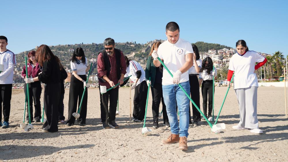 Alanya'da Deniz Kirliliğine Karşı İlk Adım Atıldı