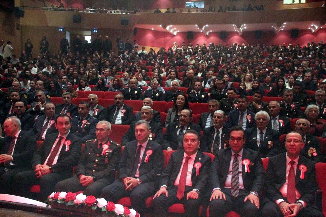 Antalya'da Çanakkale Şehitleri Anıldı  3