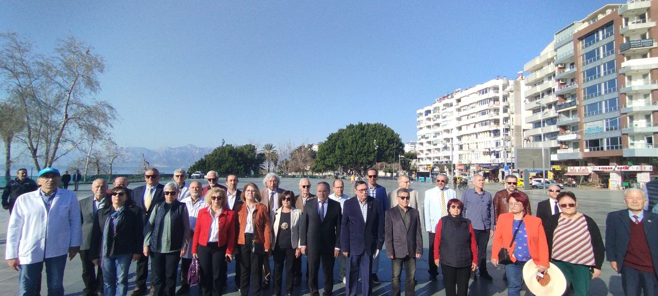 Antalya'daki Sağlıkçılar Bayram Yapacağımıza Grev Yapmak Zorunda Kaldık 2