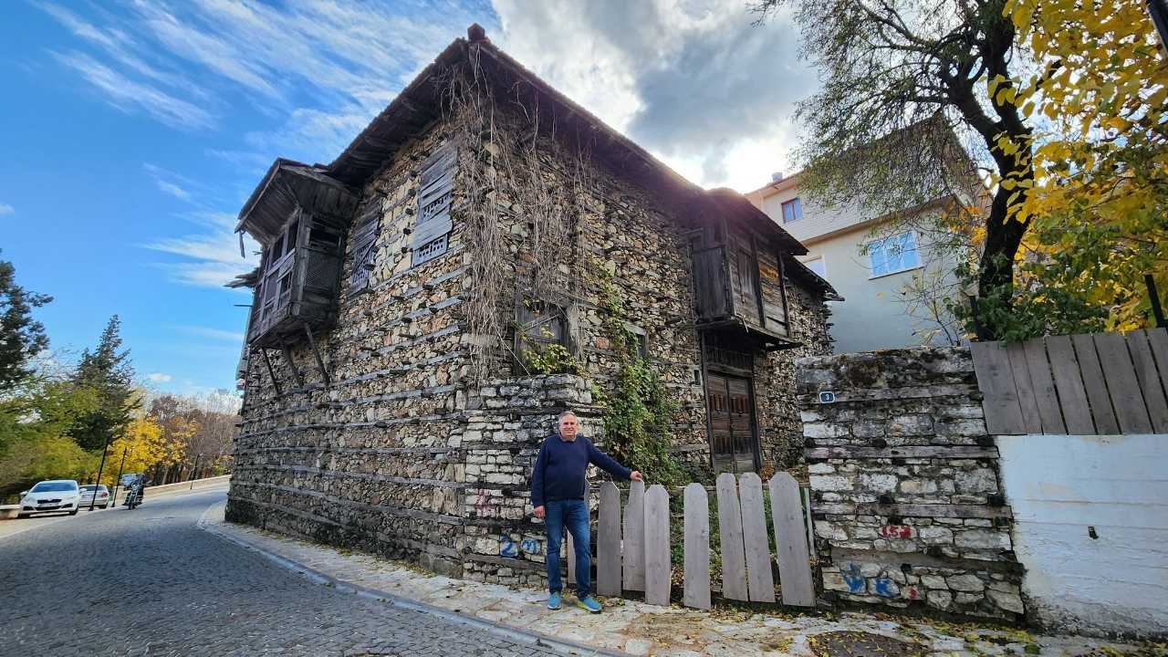 İbradı'nın Ünlü Düğmeli Evlerine Belediyeden Yıkım Kararı 3