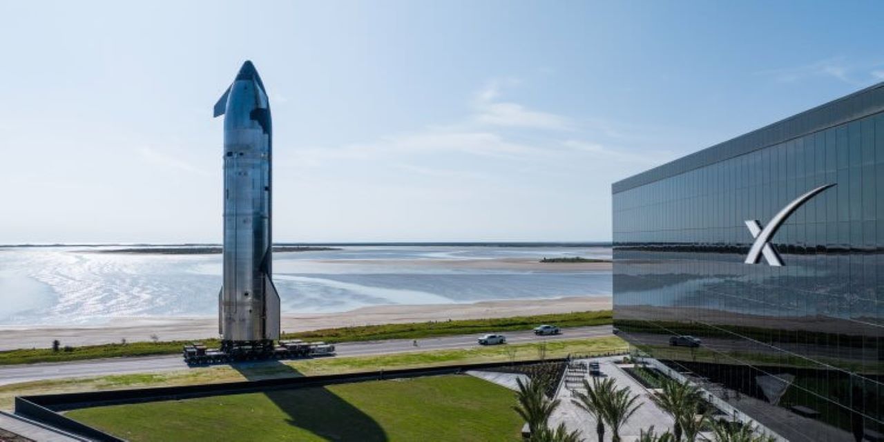 SpaceX'in Starship Roketinin 8'inci Test Uçuşu İptal Edildi
