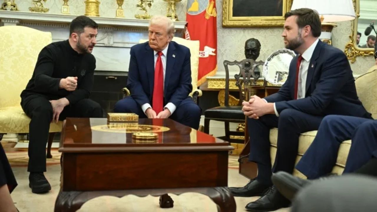 Zelenskiy Trump'a Özür Borcu Olmadığını Söyledi