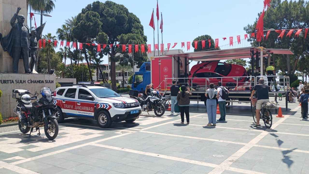 Alanya'da 3 Bin Öğrenciye Trafik Eğitimi 2