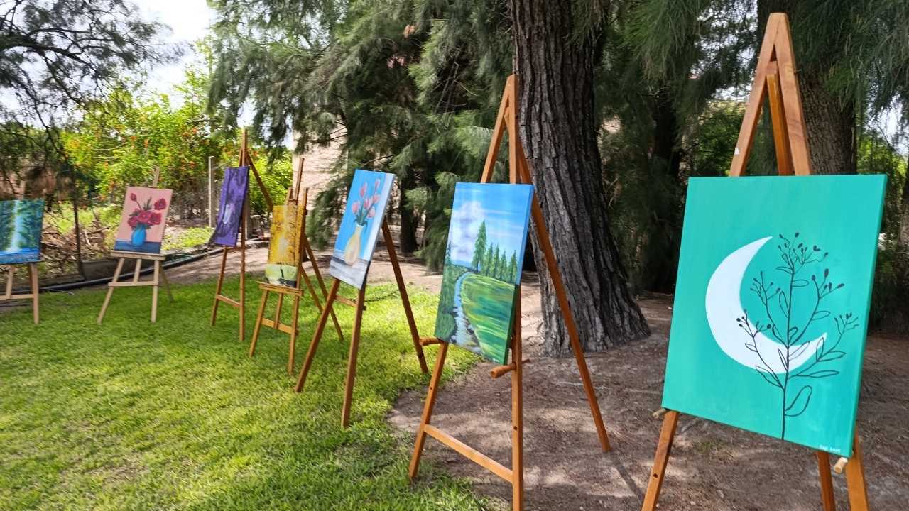 Adana'da 13 Yaşındaki İkizler Resim Sergisiyle Göz Doldurdu2