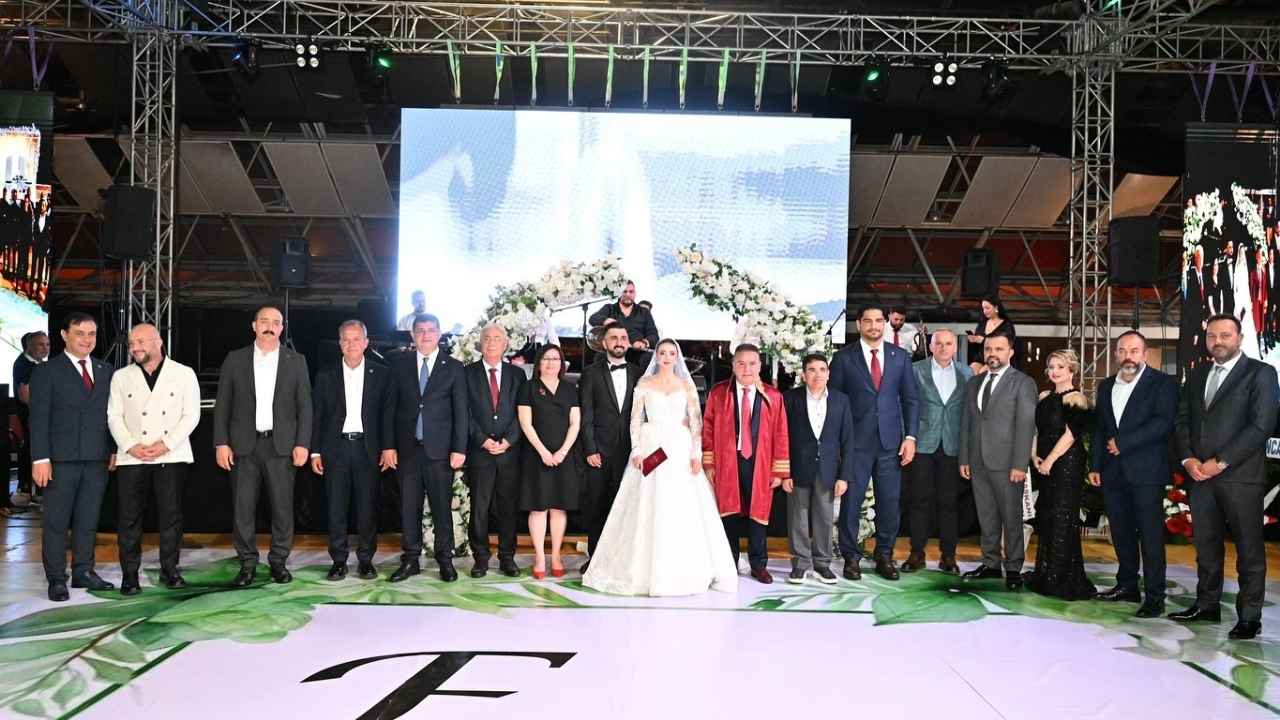 Antalya Büyükşehir Meclis Üyesi Hasan Aydın'ın Oğlu Evlendi 2