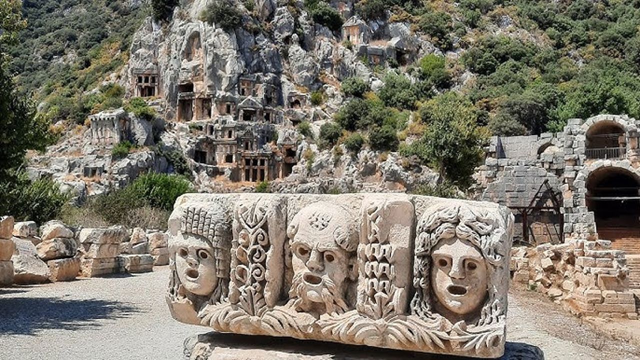 Antalya'da Görülebilecek Lahitler Nerede Nasıl Gidilir Antalya Demre Myra Lahitleri