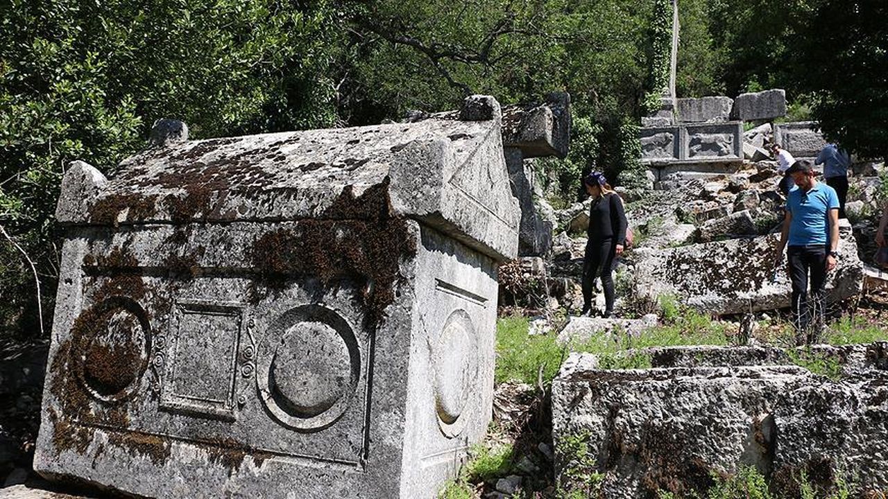 Antalya'da Görülebilecek Lahitler Nerede Nasıl Gidilir Antalya Termessos Lahitleri