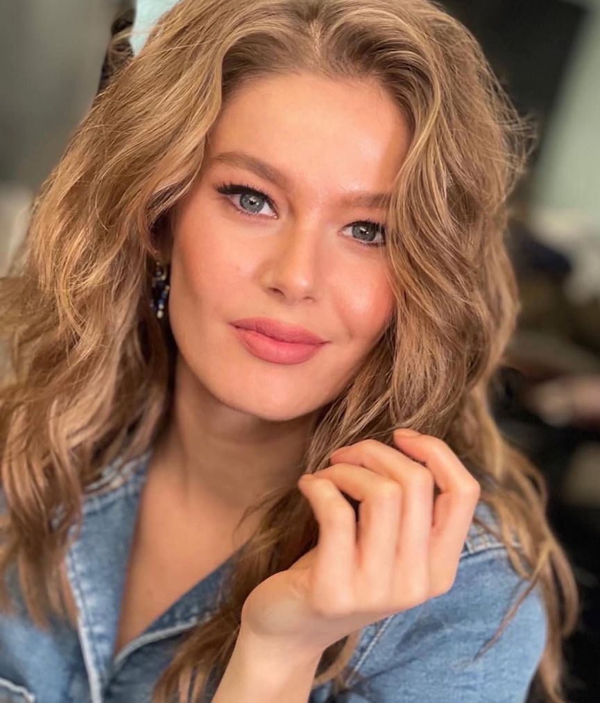 Burcu Biricik (1)
