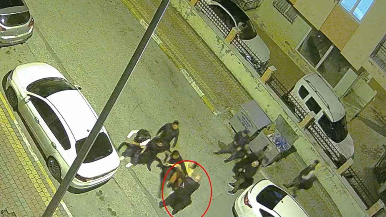 Kepez'de Araç Borcu İflas Getirdi! Ailesi Darp Edildi  2