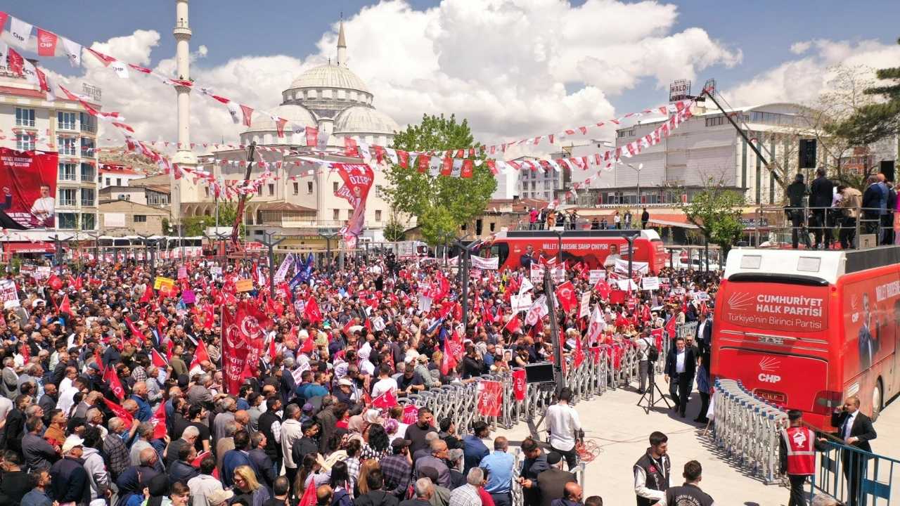 Özgür Özel Kürtün İradesine Kayyum Dayatamazsınız3