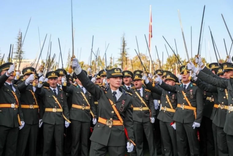 Teğmenlerin Kılıçlı Yemin Soruşturmasında Flaş Gelişme