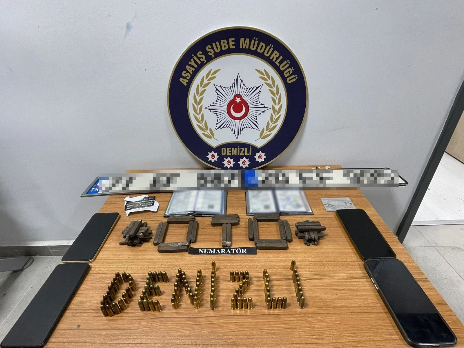 Deprem Bölgelerinden Temin Edilen 14 Çalıntı Araç Denizli’de Ele Geçirildi