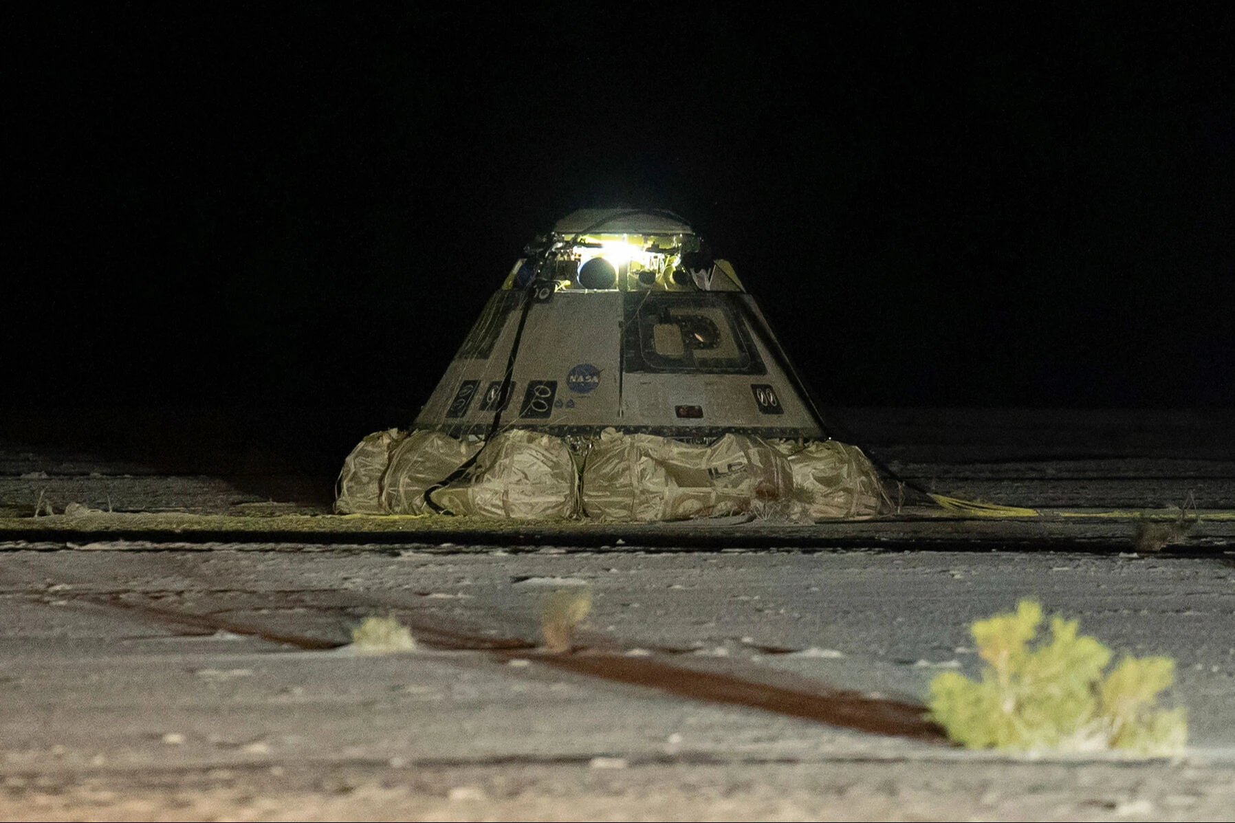 NASA'nın Starliner Uzay Aracı Döndü: Astronotlar Uzayda Kaldı!