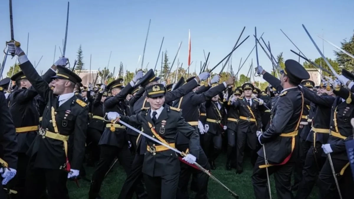 Türkiye Emekli Subaylar Derneği’nden Teğmenlere Destek