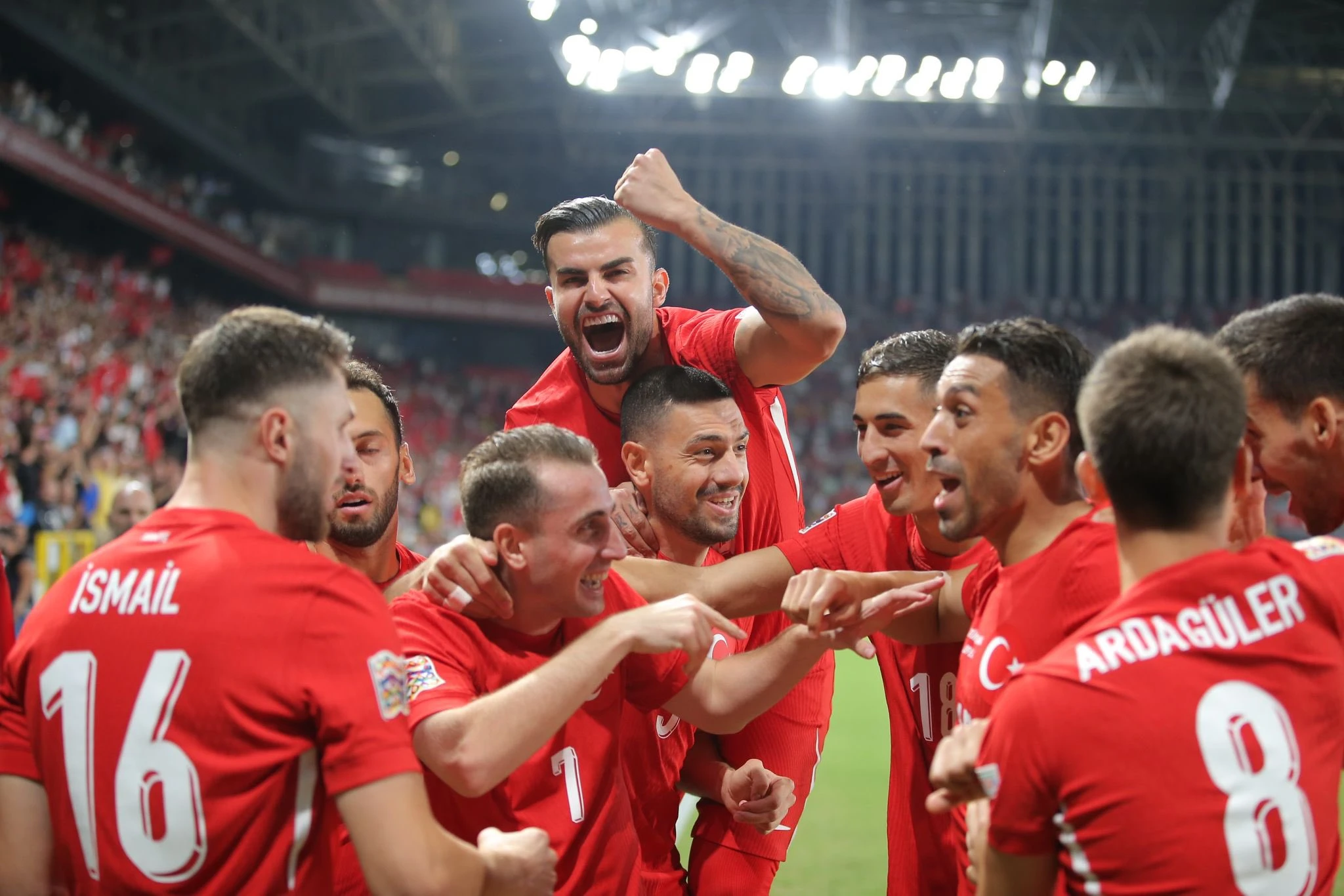 A Milli Takım İzlanda'yı 3-1 Mağlup Ederek Grup Lideri Oldu