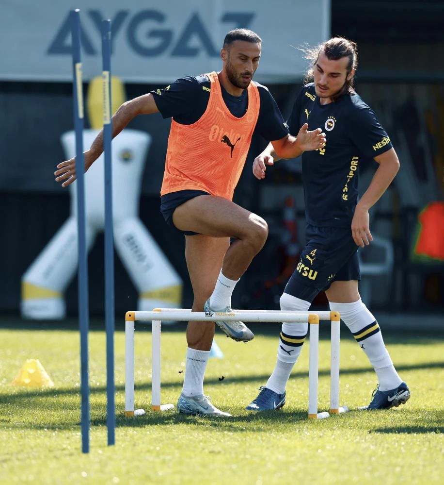 Fenerbahçe'nin Yeni Transferi Amrabat İlk Antrenmanına Çıktı