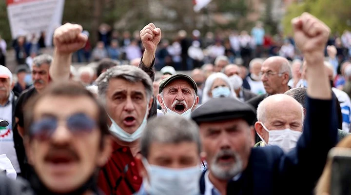 Emekliler İsyan Etti! Ekonomik Sorunların Sebebi EYT'liler Değil Şirketlerin Silinen Vergileri