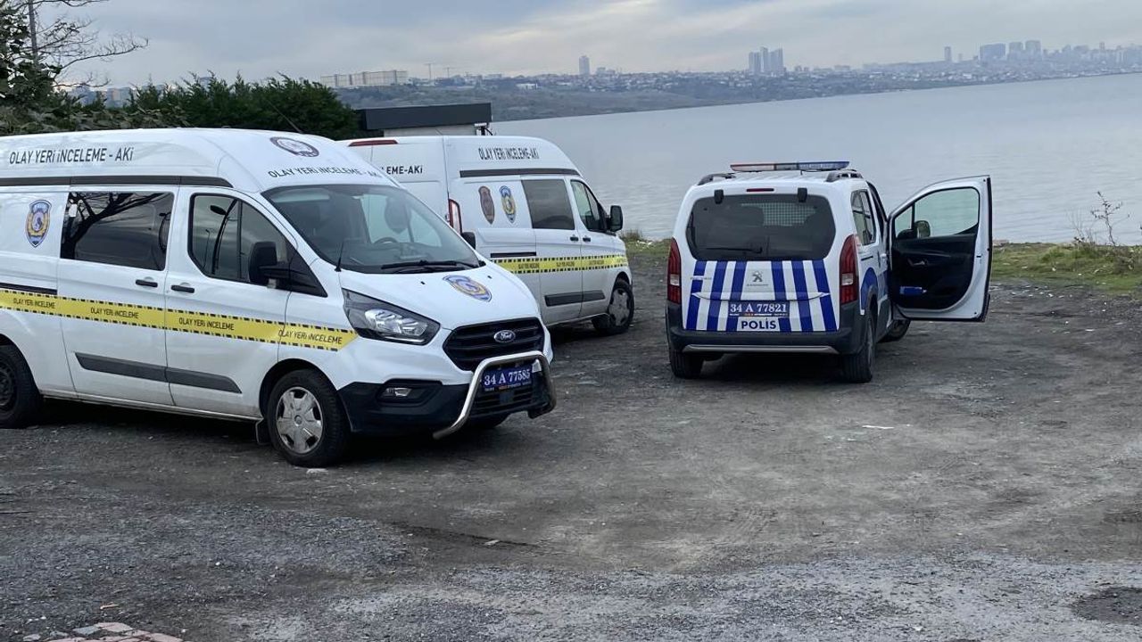 İstanbul Küçükçekmece Gölü'nde 30 yaşında erkek cesedi bulundu!