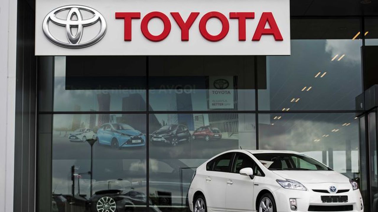 Japon otomotiv devi Toyota 1 milyondan fazla aracı geri çağıracak