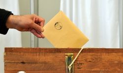 Çin'de oy verme işlemi başladı. Türk vatandaşları sandık başına gitti