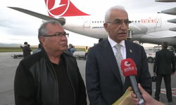 Yurt dışı oylarını getirecek üç uçaktan ilki Türkiye’ye geldi