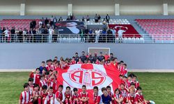 Antalyasporlu minikler turnuvada ter dökecek
