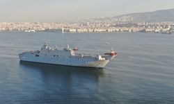 Dünyanın ilk SİHA gemisi TCG Anadolu İzmir'de