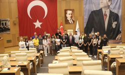 Avrupalı öğrenciler Adana Çukurova Belediyesi'nde