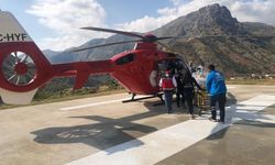 Kritik an hipotermiyle mücadele eden yenidoğan bebeği helikopter ambulans kurtardı