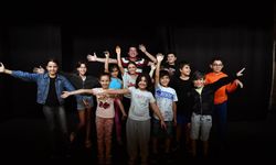 Mersin Şehir Tiyatrosu 21 eğitmenle yeni yeteneklere kapılarını aralıyor!