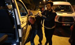 Adana'da hükümlü polisi ezip kaçmaya çalıştı! Balyoz timi son anda yetişti!
