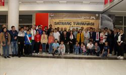 Mersin'de düzenlenen uluslararası satranç turnuvası'nda dereceye Giren sporcular ödüllendirildi!