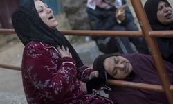 Gazze'de kan durmuyor! İsrail 400'den fazla noktayı vurdu