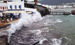 Denizlerde Fırtına Uyarısı: Bodrum-Antalya Kumluca Denizlerinde Fırtına Tehlikesi!