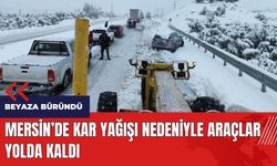 Mersin'de kar yağışı nedeniyle araçlar yolda kaldı