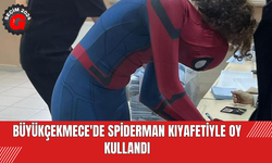 Büyükçekmece'de Spiderman Kıyafetiyle Oy Kullandı